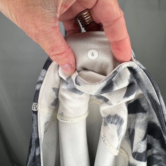 🍋 Lululemon Wunder Under Pant Dance pretty plume angel wing cropped Size 6 - Picture 4 of 4